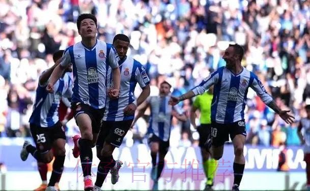 西甲-西班牙人2-1送皇马首败 本泽马破门武磊登场