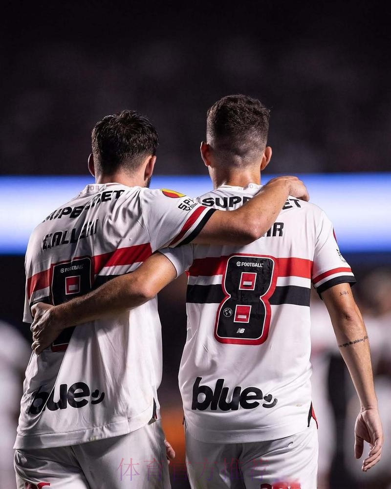 卡马乔：拉莫斯独一无二 愿与他续一辈子的约